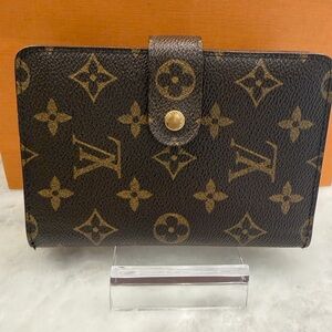 Louis Vuitton Organizer Monogram Wallet